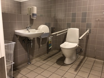 Københavns Lufthavn - Copenhagen Airport - Toilets