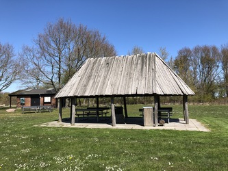 Fuglsang Strand - Shelter og Picnic