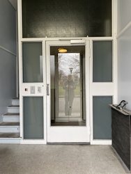 Bjerregaard Plastikkirurgisk Klinik - Indgang via alternativ indgang