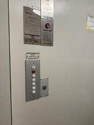 Bjerregaard Plastikkirurgisk Klinik - Indgang via alternativ indgang