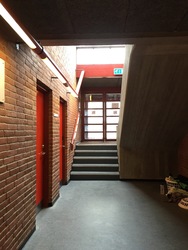 Blovstrød Idrætsanlæg - 1. Hal via hovedindgang
