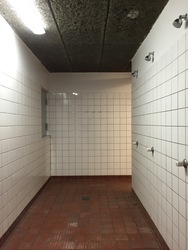 Blovstrød Idrætsanlæg - 3. Hal via bagindgang