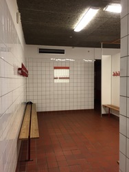 Blovstrød Idrætsanlæg - 3. Hal via bagindgang