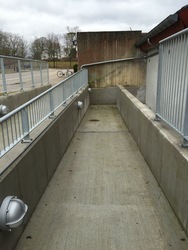 Blovstrød Idrætsanlæg - 2. Hal via alternativ rampeindgang