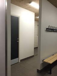 Blovstrød Idrætsanlæg - 2. Hal via alternativ rampeindgang