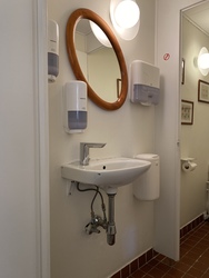 Øre-, næse og halslæge Bjarne Hansen