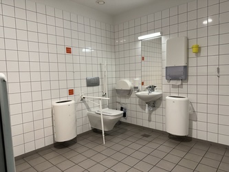 Billund Lufthavn - Afrejse - Toilet ved Gate 8-10/WHSmith