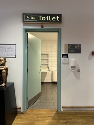 Billund Lufthavn - Afrejse - Toilet ved Gate 11-12
