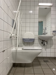 Billund Lufthavn - I forhallen - Toilet ved check-in/meeting point