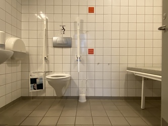 Billund Lufthavn - I forhallen - Toilet på 1. sal