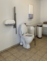 Givskud Zoo - Zootopia - Område P3 - Handicaptoilet