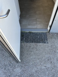 Naturkraft - Toilet at the entrance after ticketing