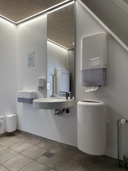 Naturkraft - Toilet by the cafe on 1. floor