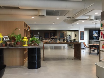 Sundhedshuset Albertslund - 4. Cafe Albertine via hovedindgangen