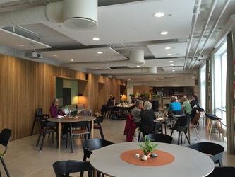 Sundhedshuset Albertslund - 4. Cafe Albertine via hovedindgangen
