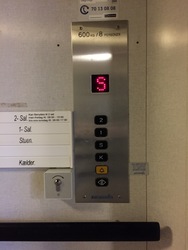 Faxe Sundhedscenter - Bygning 5 via Hovedindgangen - 1. Foredragssal og mødelokaler