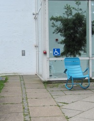 Gentofte Hovedbibliotek - indgang fra Øregårds Alle