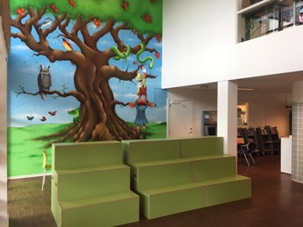 Lyngholmskolen - 1. Hovedbygning: Udskoling, administration, kantine og bibliotek