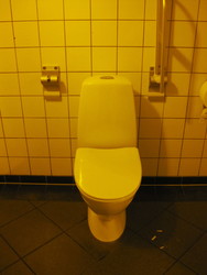 Handicaptoilet ved Trappetorvet