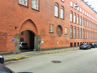 Læge Laura Bjerring