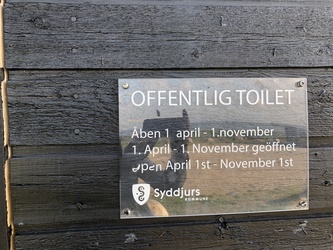 Vibæk Strand - Toilet og parkering