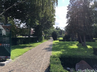 Nyhuse kirkegård