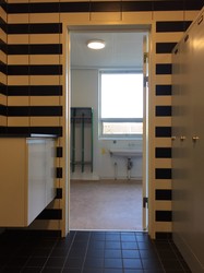 Hillerød Vest Skolen, Afd. Alsønderup - 5. Sidebygningen - Handicaptoilet