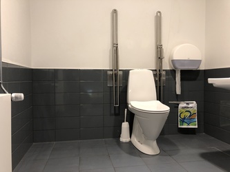 Copenhagen Airport - Terminal 2 - Toilet just before security (1st floor)