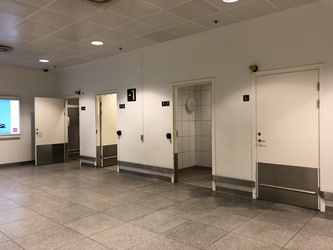 Copenhagen Airport - Terminal 2 - Toilets at P8