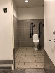 Copenhagen Airport - Terminal 2 - Toilets at P8