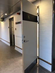 Copenhagen Airport - Toilets (after security) - at Gate 25