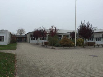 Hvalsø Skole - 1. Hovedbygningen