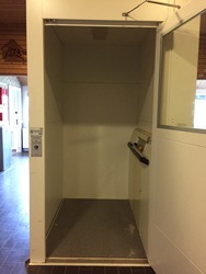 Hvalsø Skole - 3. Alléhuset - Indgang fra skolegården