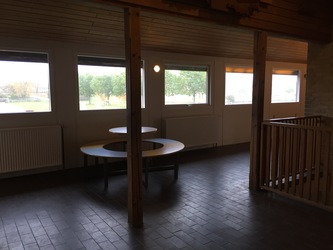 Hvalsø Skole - 3. Alléhuset - Indgang fra skolegården