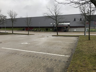 Blovstrød Idrætsanlæg - 1. Hal via hovedindgang