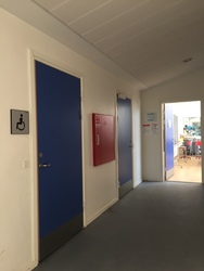 Skovvangskolen - 6. Indgang F2 - Faglokalerne til billedkunst og sløjd