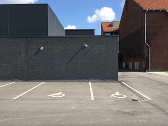 Nordvangskolen - 5. Alternativ indgang til hovedbygningen fra skolens bagside