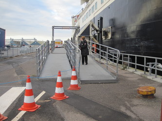 Samsølinjen - Kalundborg - Passagerer gående