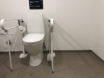 Jobcenter København - Toilet i Bygning F på 1. og 2. sal