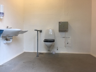 Off. toilet ved Ahlvej