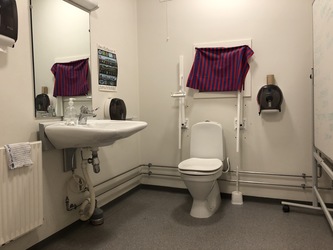 Syvstjerneskolen - Afdeling Lillestjernen - Toilet i 0. klassernes område