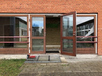 Blovstrød Skole -  Hovedbygningen