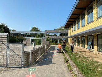 Gyvelhøjskolen - 3. Bygning B - Stueplan - Faglokalet til musik og skolens kantine