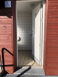 Lolland Færgefart - Toilet i Kragenæs Havn