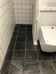 Økolariet - Toilet in the ground floor