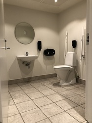 Aalborg Kongres og Kultur Center - Toilet ved mødecenteret 1. sal