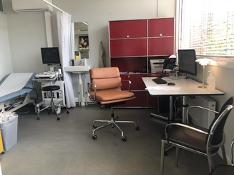 Hjertelægen Holte