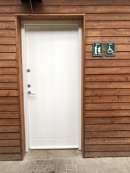 Ree Park - Toilet at the cafe