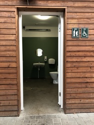 Ree Park - Toilet at the cafe