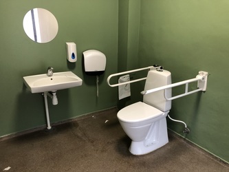 Ree Park - Toilet at the cafe